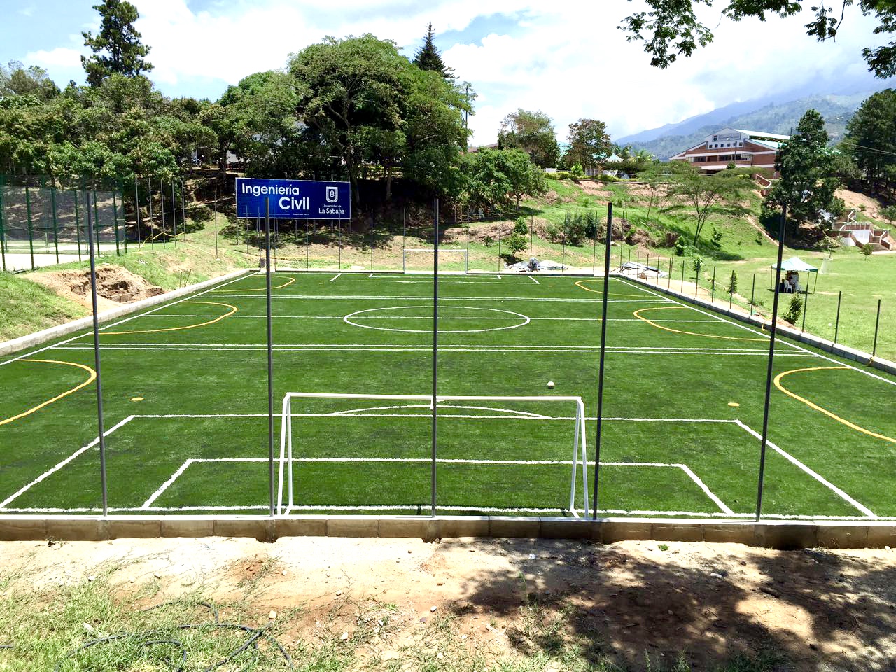 Campo deportivo La Sabana